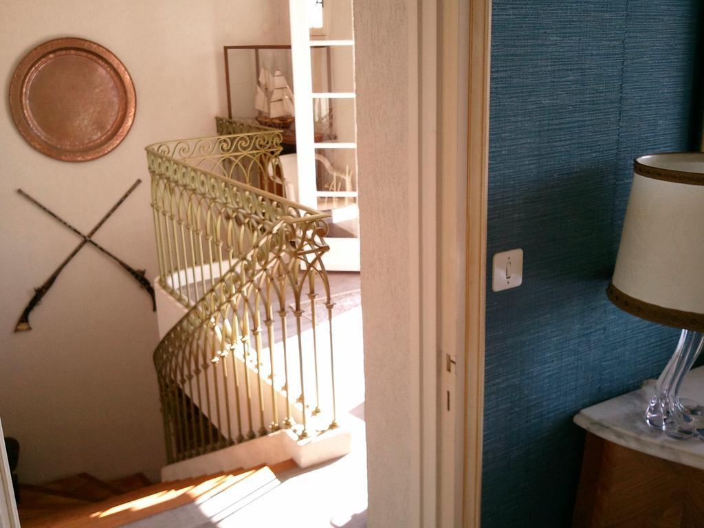 Mas Du Trezon Bed & Breakfast Cholet Room photo